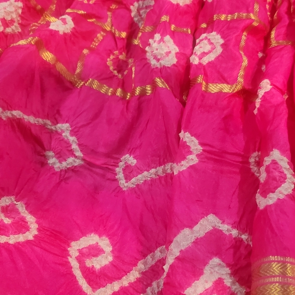 Bandhani Saree / Sari--Pink and Gold Zari (brand new) - Picture 11 of 14